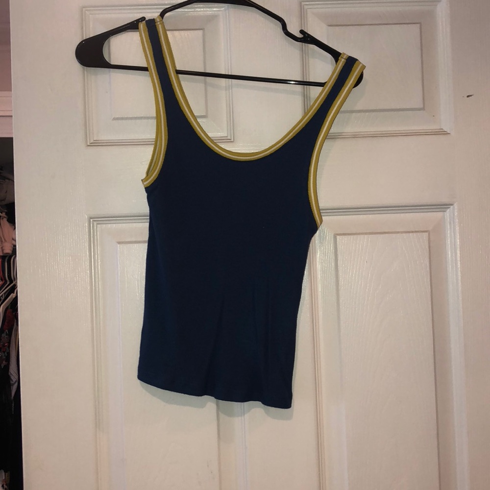 Tank top.